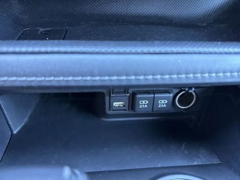 Used 2021 Toyota Highlander XSE image 16