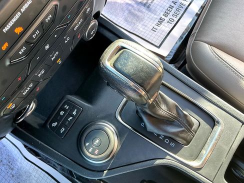 Used 2019 Ford Ranger Lariat w/ Equipment Group 501A Mid image 19