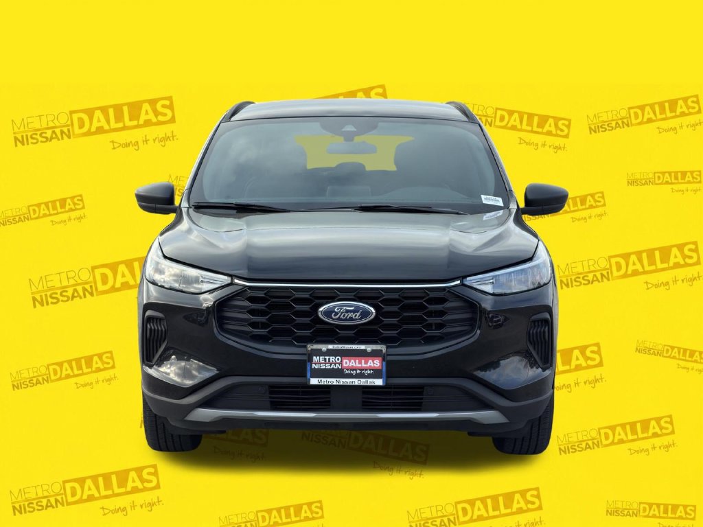 Used 2025 Ford Escape ST-Line FWD image 3
