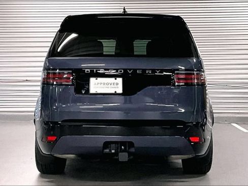 Certified 2025 Land Rover Discovery Dynamic SE AWD/4WD image 3