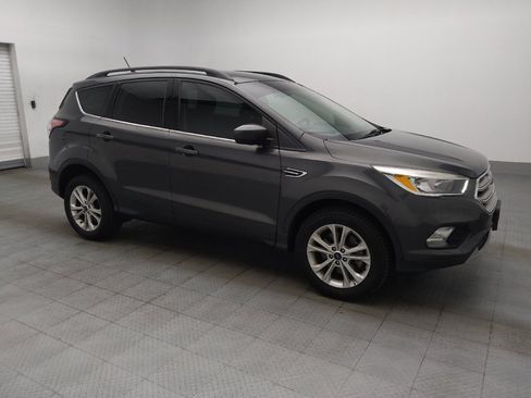 Used 2018 Ford Escape SE w/ SE Sync 3 Package AWD/4WD image 11