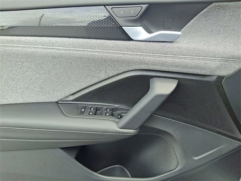 New 2025 Volkswagen Tiguan S image 14