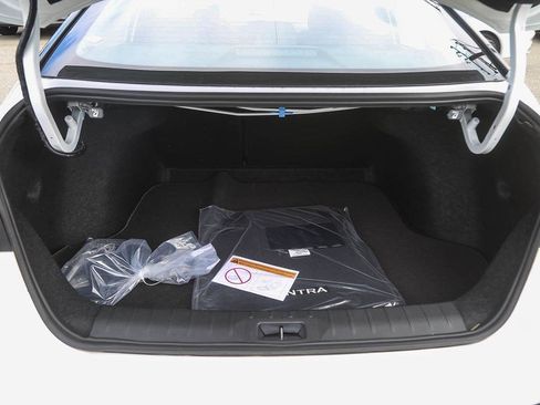 New 2026 Nissan Sentra SR w/ SR Premium Package FWD image 12