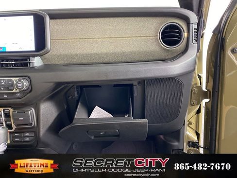 New 2026 Jeep Gladiator Willys AWD/4WD image 33
