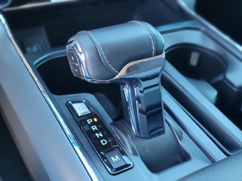 Certified 2022 Ford F150 Lariat w/ FX4 Off-Road Package image 25