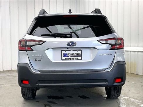 Used 2023 Subaru Outback Premium AWD/4WD image 4
