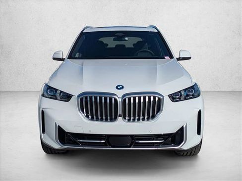 New 2026 BMW X5 xDrive50e w/ Climate Comfort Package image 6