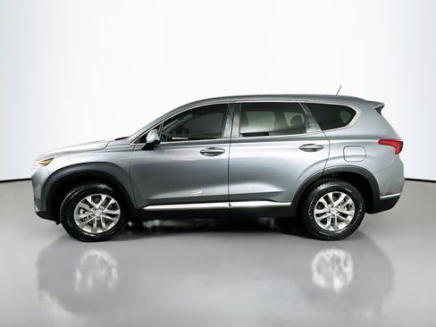 Used 2019 Hyundai Santa Fe SE image 4
