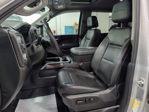 Used 2020 GMC Sierra 3500 Denali w/ Denali Ultimate Package AWD/4WD image 8