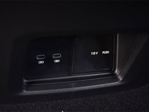 New 2026 Volkswagen Atlas Cross Sport SE image 24