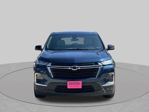 Used 2023 Chevrolet Traverse LS w/ LPO, Cargo Package FWD image 8