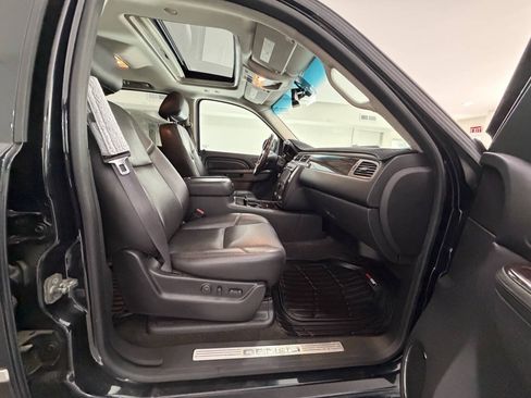 Used 2013 GMC Yukon Denali AWD/4WD image 11