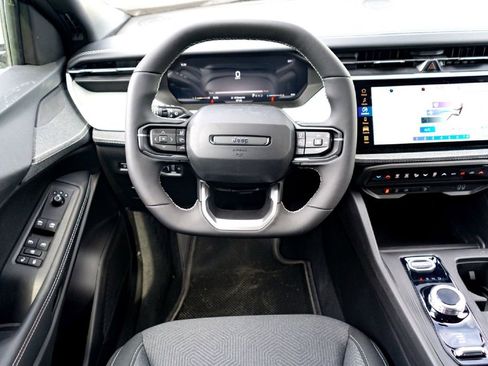 New 2026 Jeep Cherokee Laredo AWD/4WD image 22