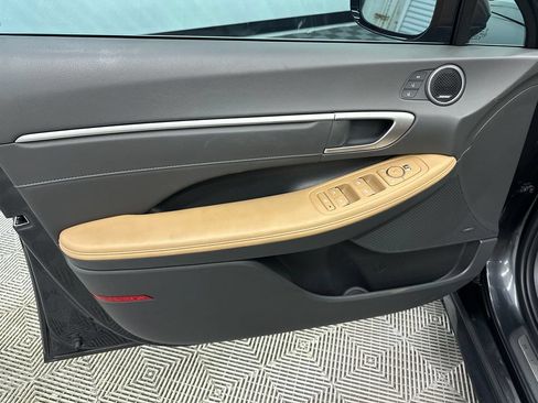 Used 2024 Hyundai Sonata Limited FWD image 11