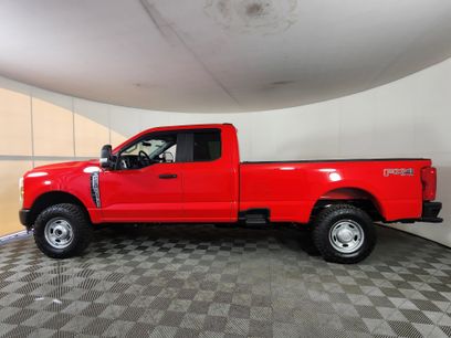 New 2026 Ford F250 XL w/ XL Off-Road Package