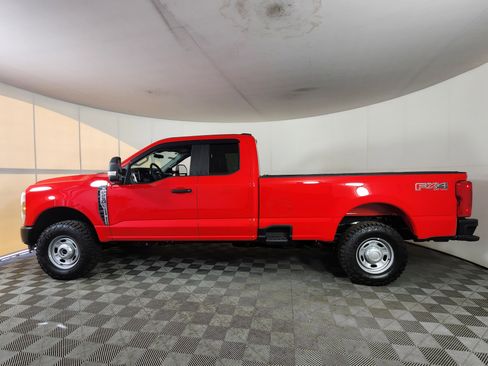 New 2026 Ford F250 XL w/ XL Off-Road Package image 4