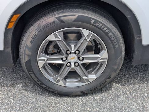 Used 2023 Chevrolet Blazer LT FWD image 13