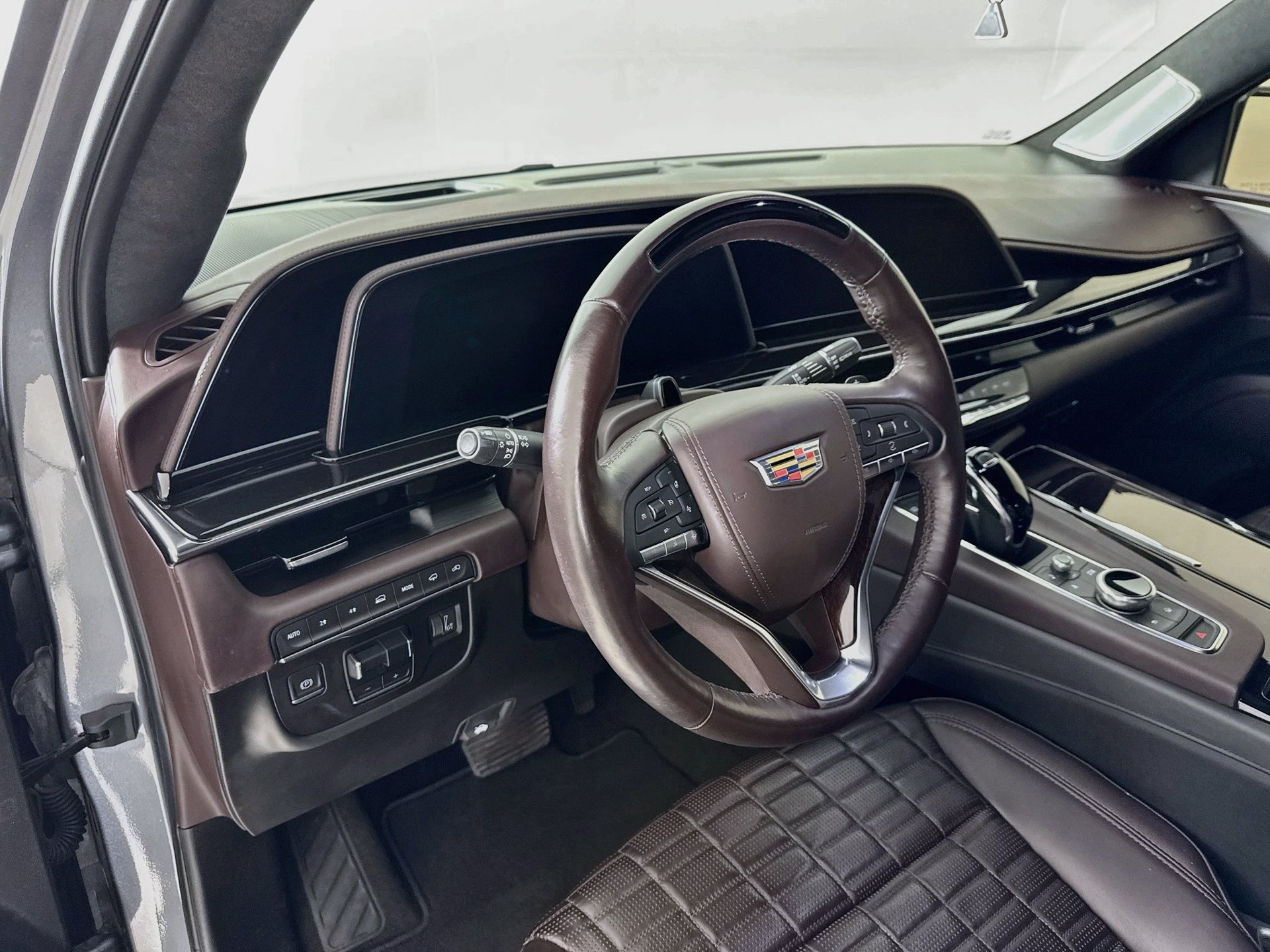 Used 2022 Cadillac Escalade Sport Platinum AWD/4WD image 10