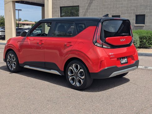Used 2025 Kia Soul EX image 4