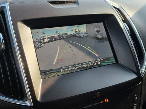 Used 2020 Ford Edge Titanium w/ Equipment Group 301A image 32