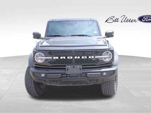 Used 2025 Ford Bronco Outer Banks w/ Sasquatch Package AWD/4WD image 2
