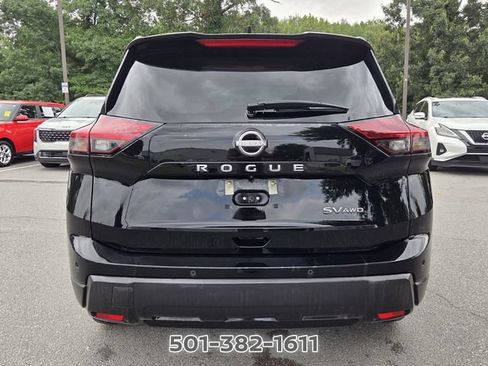 Used 2024 Nissan Rogue SV AWD/4WD image 4