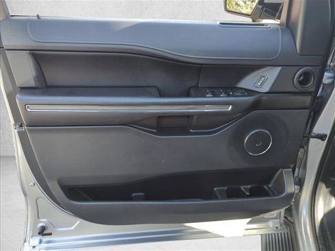 Used 2020 Ford Expedition XLT w/ Equipment Group 201A image 10