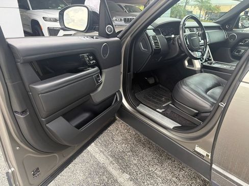 Used 2019 Land Rover Range Rover HSE AWD/4WD image 9