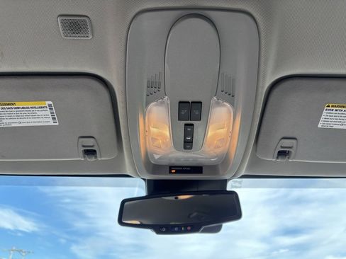 Used 2017 GMC Terrain SLE image 16