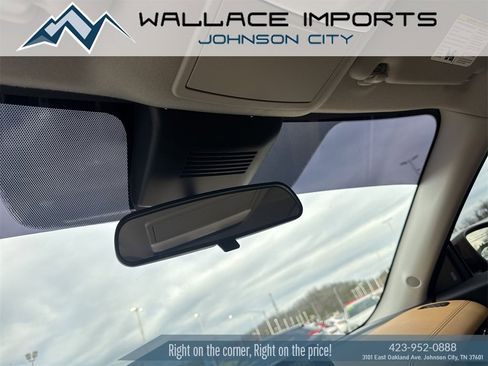 Used 2022 Nissan Sentra SV w/ SV Premium Package image 18