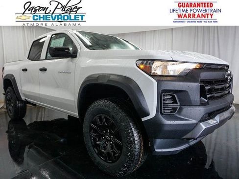 New 2026 Chevrolet Colorado Trail Boss AWD/4WD image 1