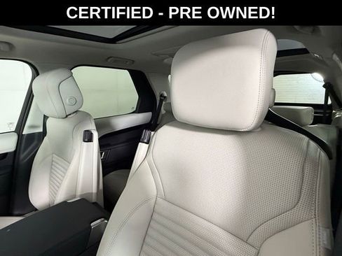 Certified 2025 Land Rover Discovery S AWD/4WD image 6