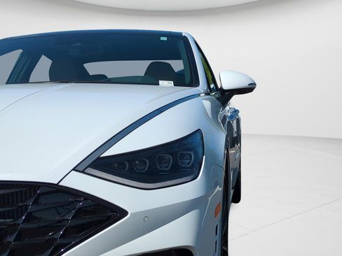 Used 2021 Hyundai Sonata Limited FWD image 25