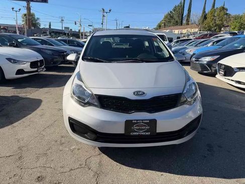 Used 2012 Kia Rio LX FWD image 2