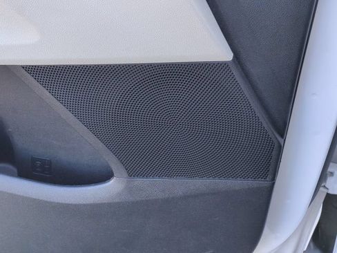 Certified 2025 Kia Sorento S w/ Panoramic Sunroof Package FWD image 26