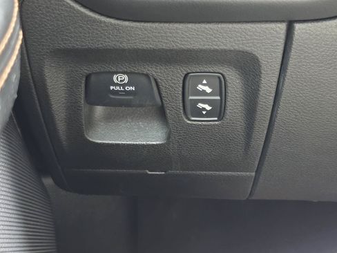 Used 2019 RAM 1500 Limited AWD/4WD image 12