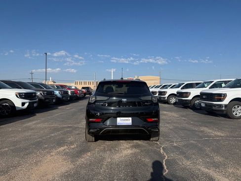 Used 2024 Buick Encore GX Avenir FWD image 3