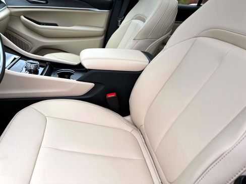 New 2025 Jeep Grand Cherokee Limited image 11