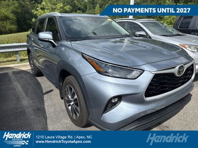 Used 2023 Toyota Highlander XLE