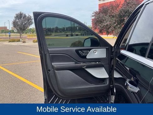 Used 2022 Lincoln Aviator Reserve w/ Equipment Group 201A AWD/4WD image 5