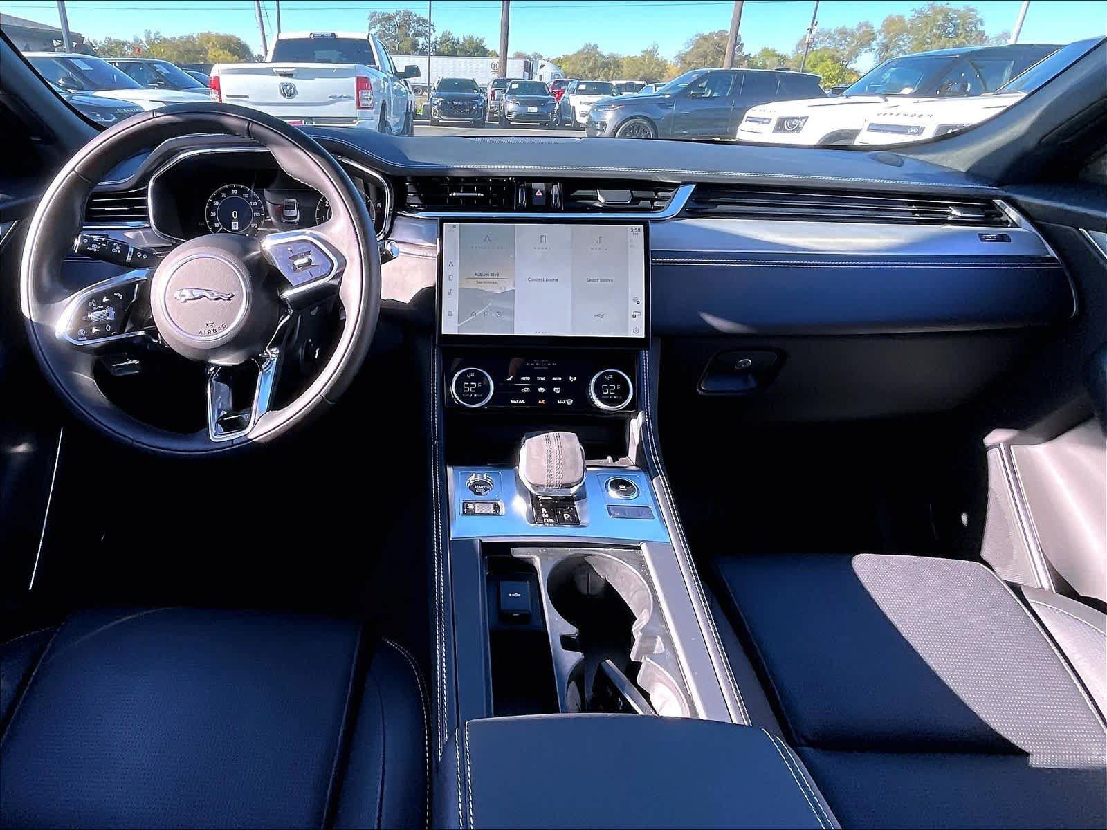 Used 2026 Jaguar F-PACE R-Dynamic S AWD/4WD image 18