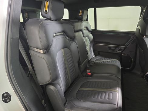 Used 2024 Rivian R1S Adventure AWD/4WD image 23