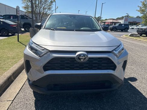 Used 2023 Toyota RAV4 LE image 11