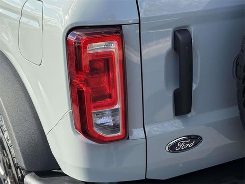 Used 2024 Ford Bronco Big Bend image 8