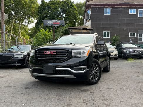 Used 2018 GMC Acadia SLT w/ LPO, Black Accent Package AWD/4WD image 5