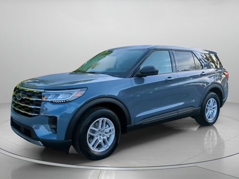 New 2026 Ford Explorer Active image 13