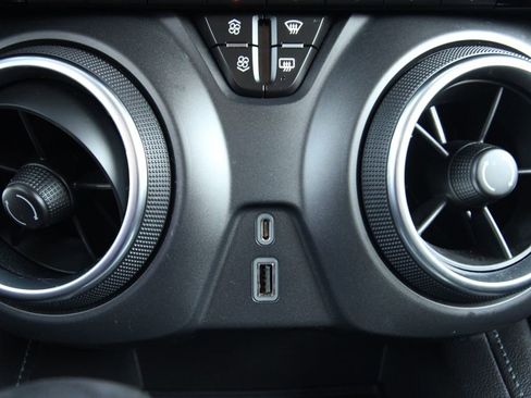 Used 2020 Chevrolet Blazer LT FWD image 28