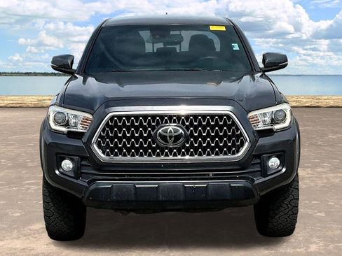 Used 2019 Toyota Tacoma TRD Off-Road w/ Technology Package image 5