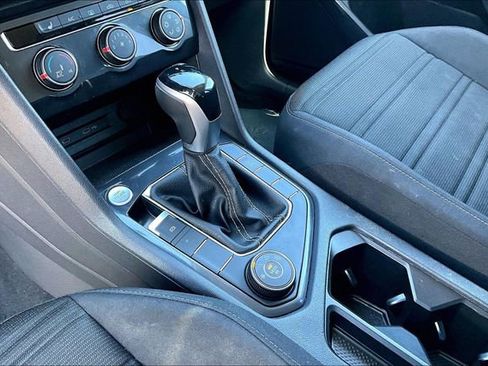 Used 2022 Volkswagen Tiguan S image 14