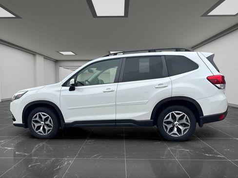 Used 2023 Subaru Forester Premium AWD/4WD image 10